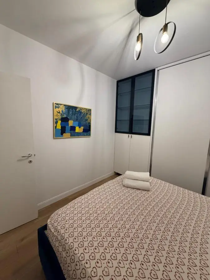Hugo Apartment