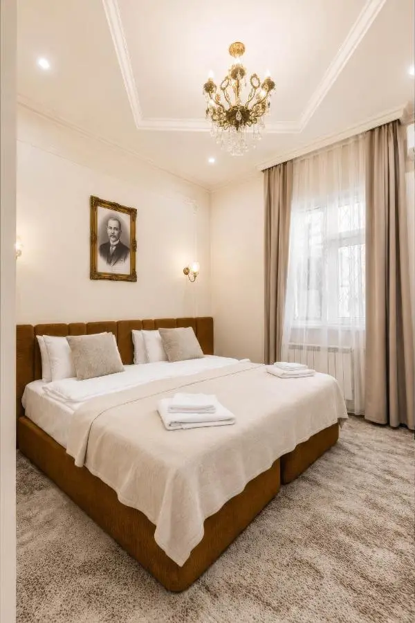 Old Money Boutique Hotel