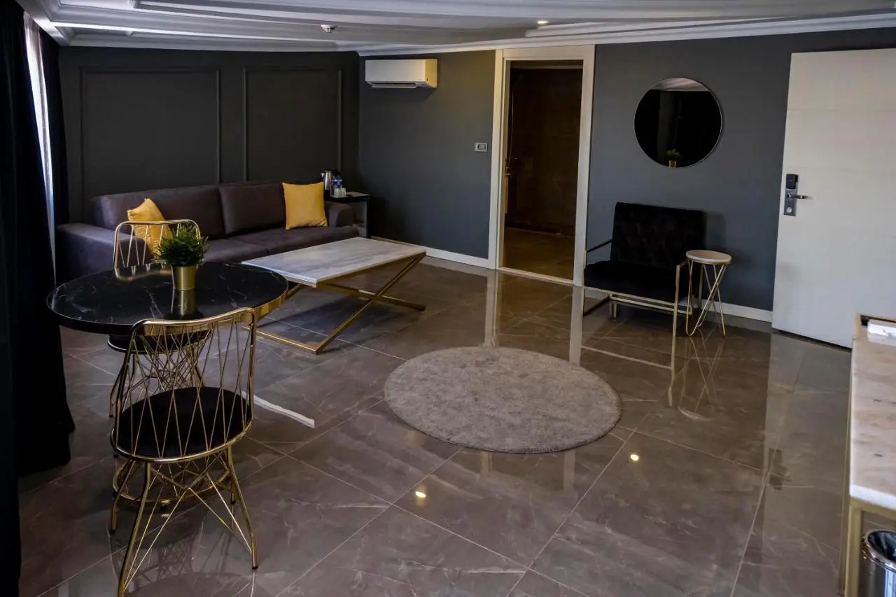 B LOFT HOTEL