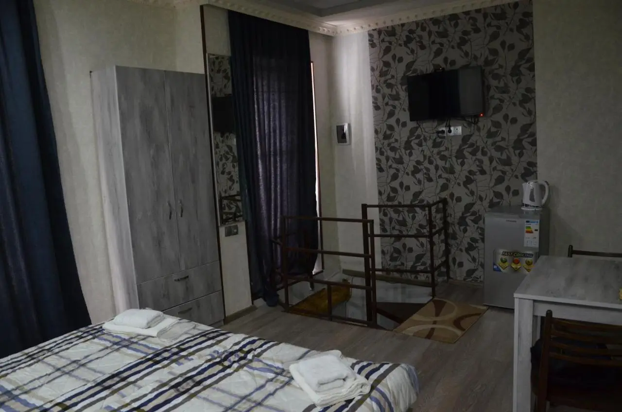 Guest house UTA