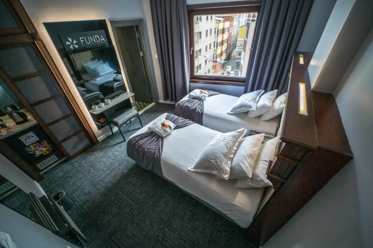 Funda Hotel