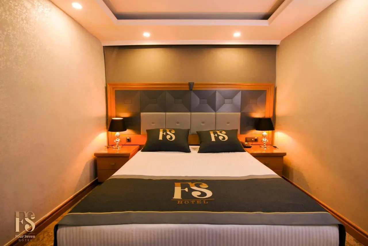 FOUR SEVEN HOTEL