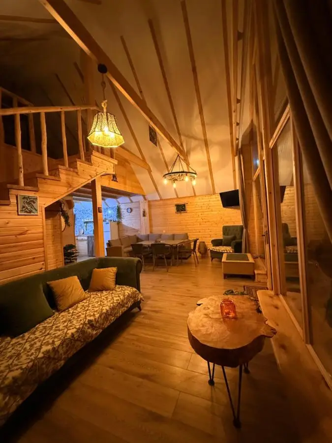 EcoCottage Didi Mindori - Among the Pines
