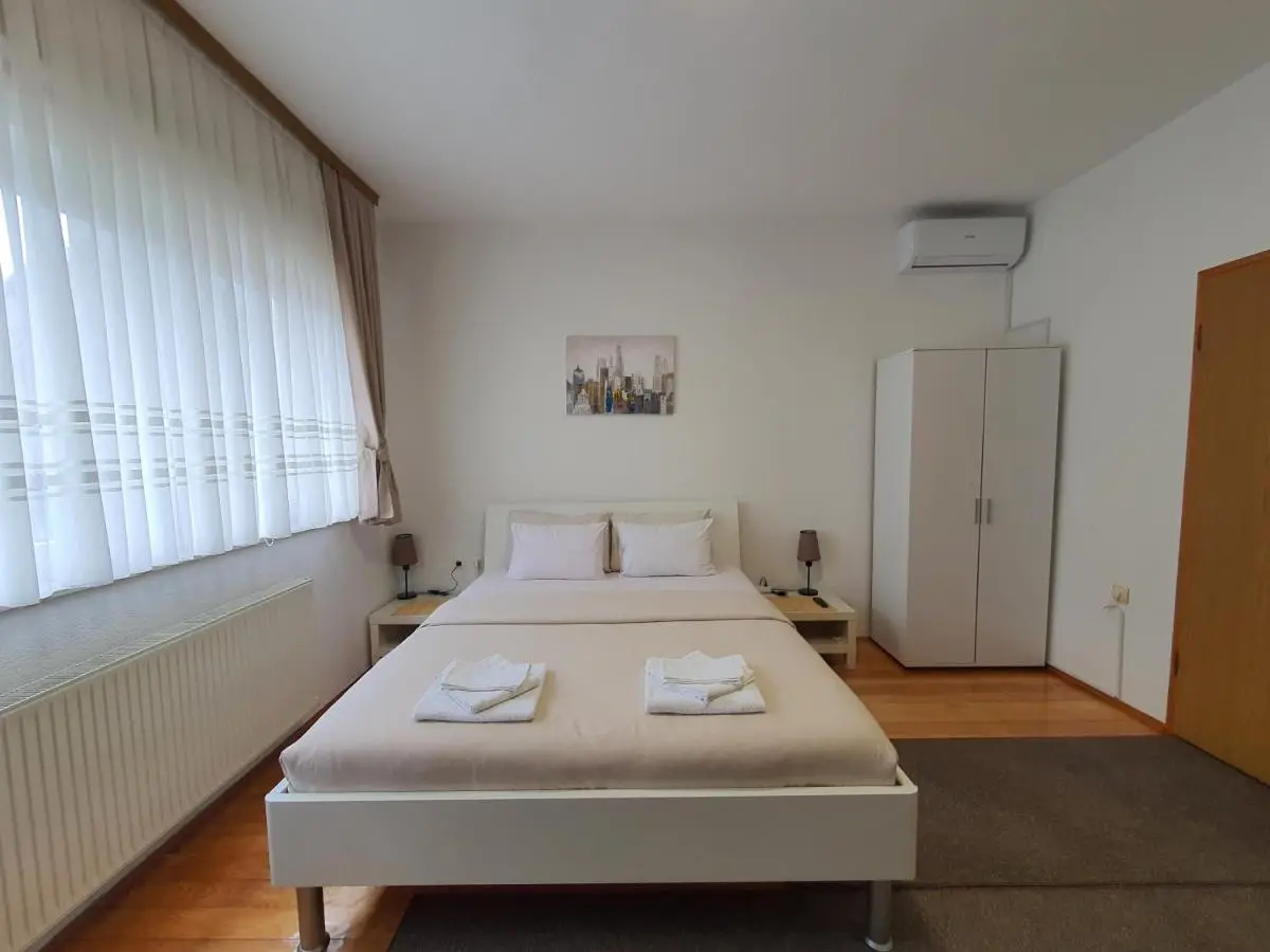 Studio Apartman 11