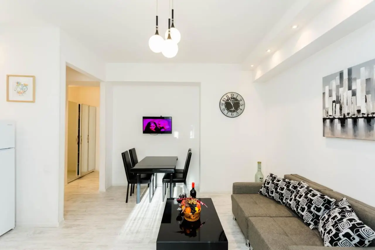 Lovely 2 Bedroom Flat