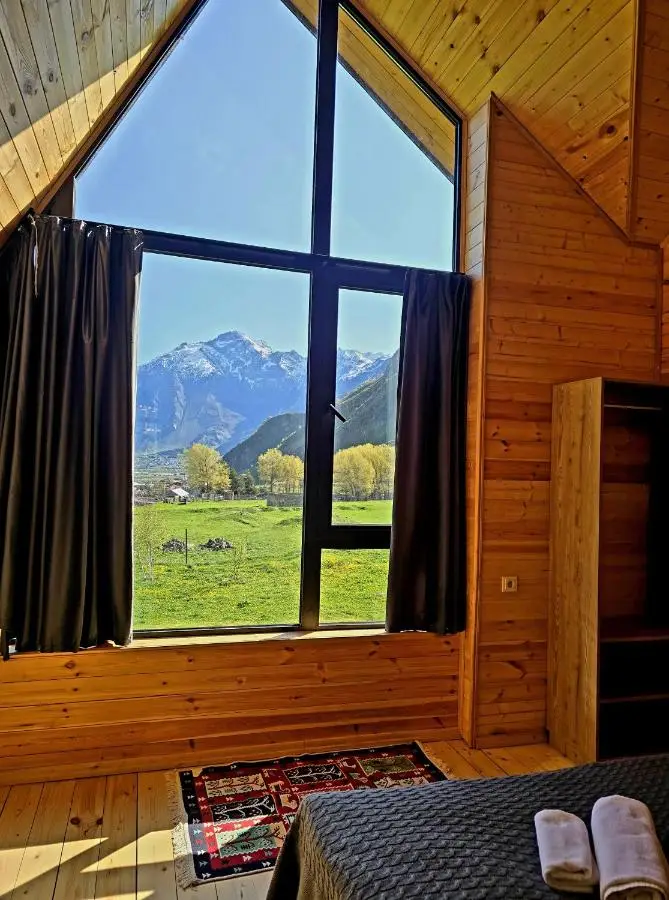 Grand Mountain Cottage
