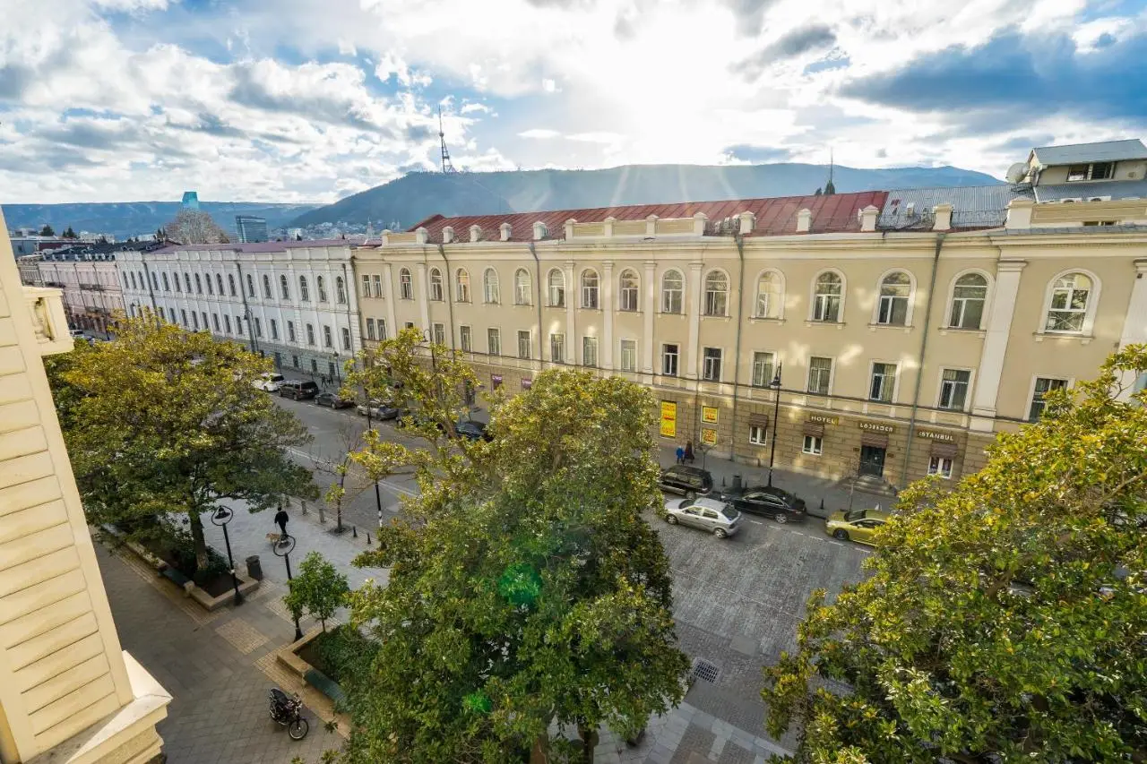 Luxury Apartments on Central Avenue
