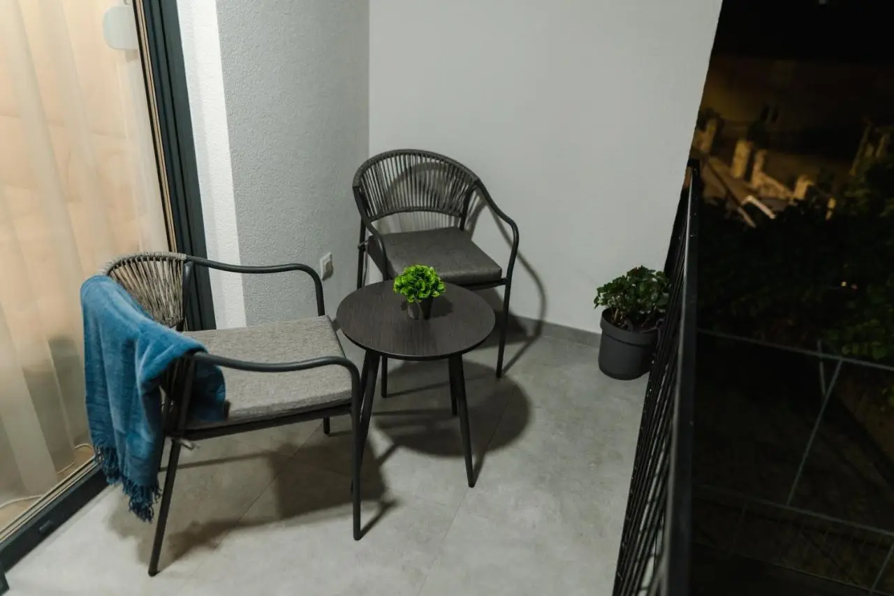 Atelier 51 - Free parking