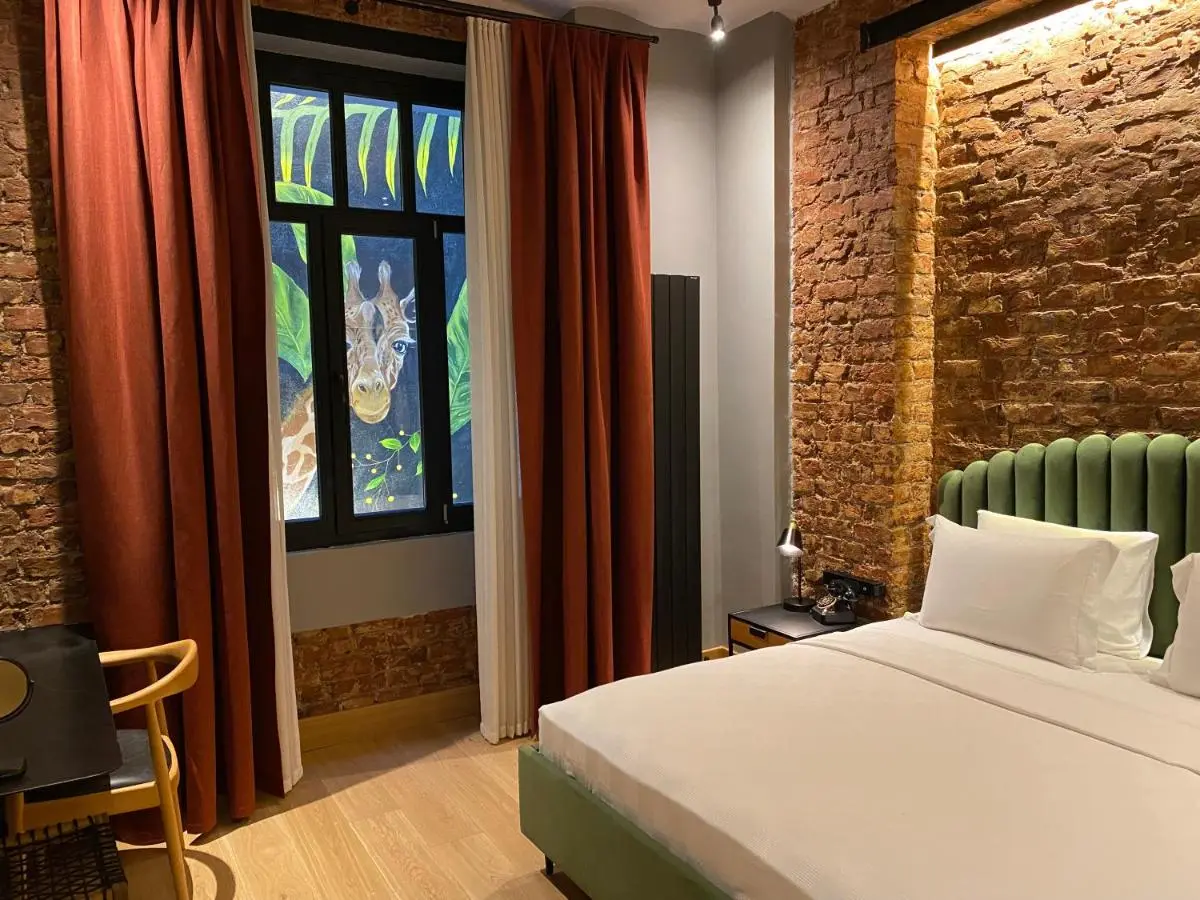 RUZ Hotels