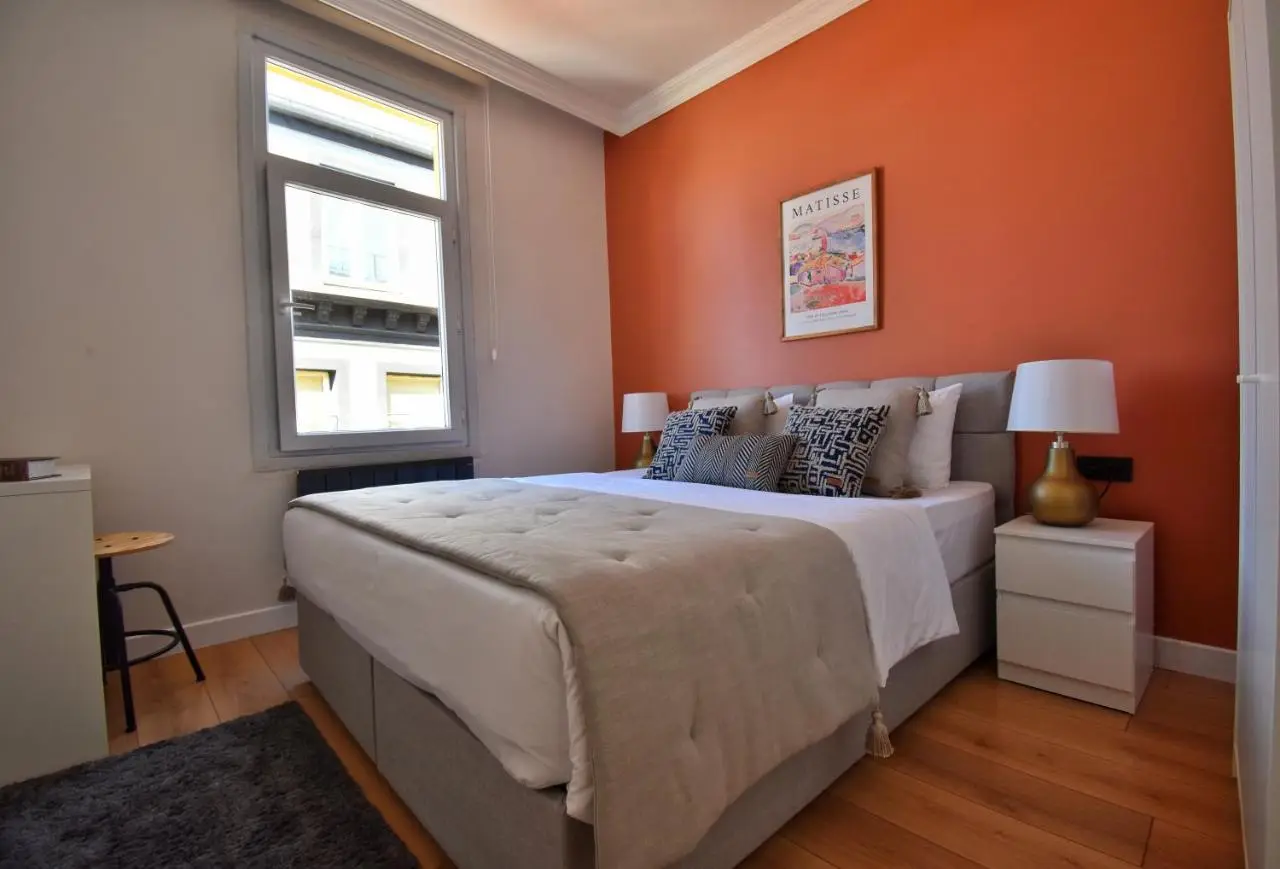 Cozy Renovated 3BR near Taksim- Santur D10