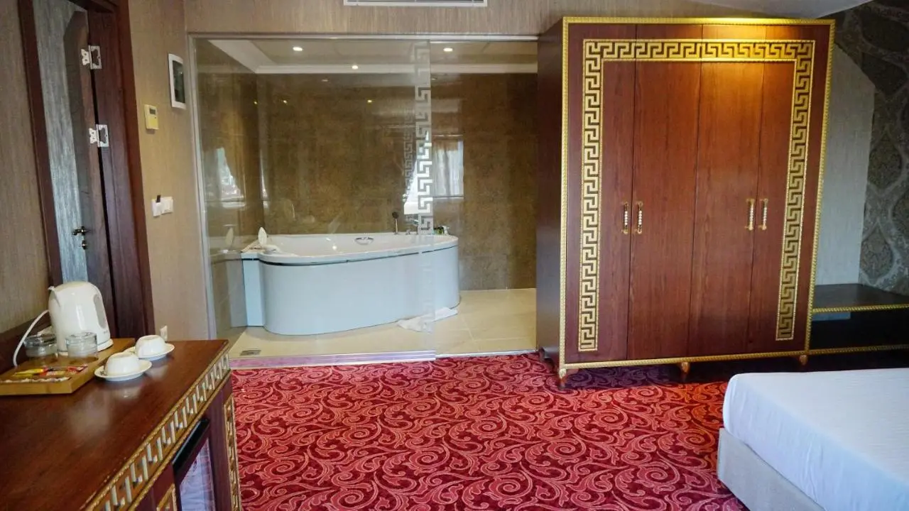 Vois Hotel Atasehir & SPA