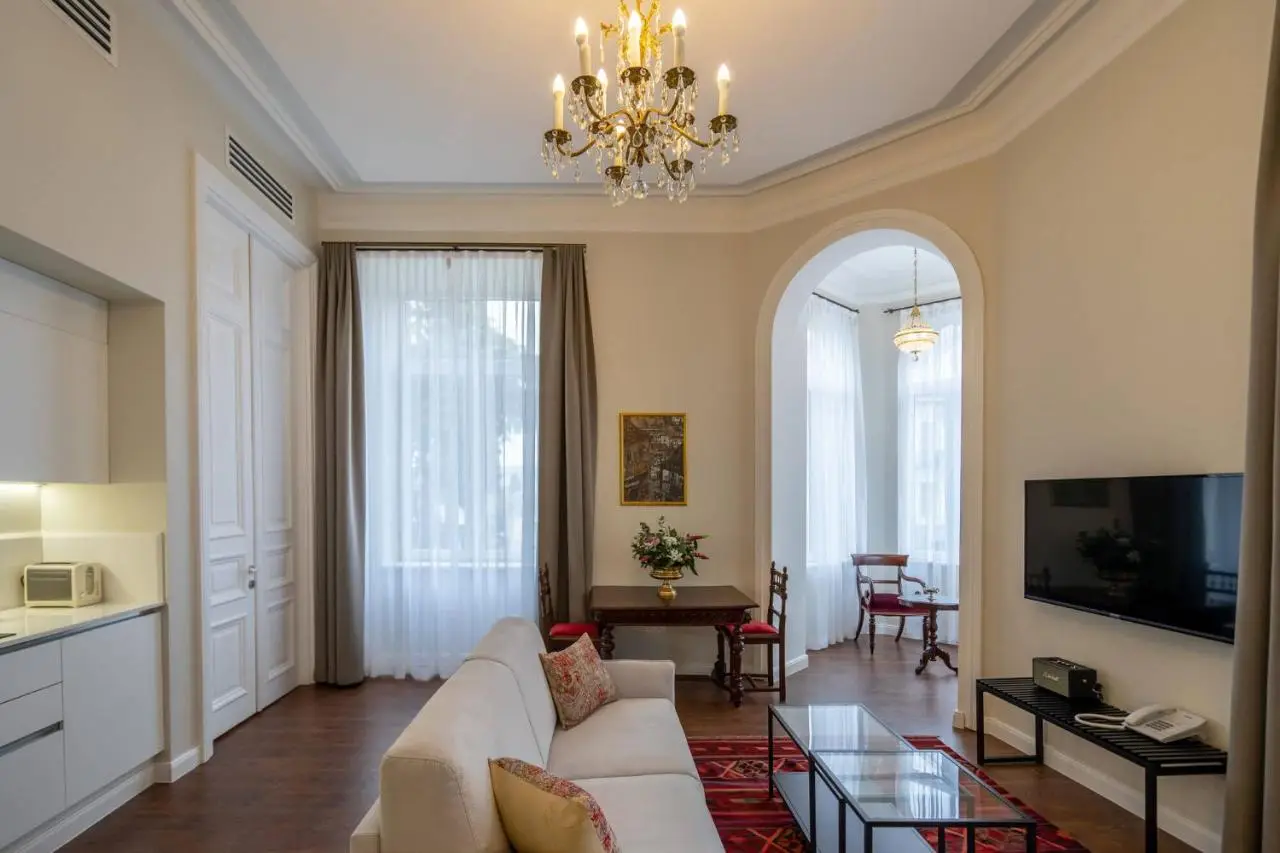 TIFLIS OPERA Aparthotel