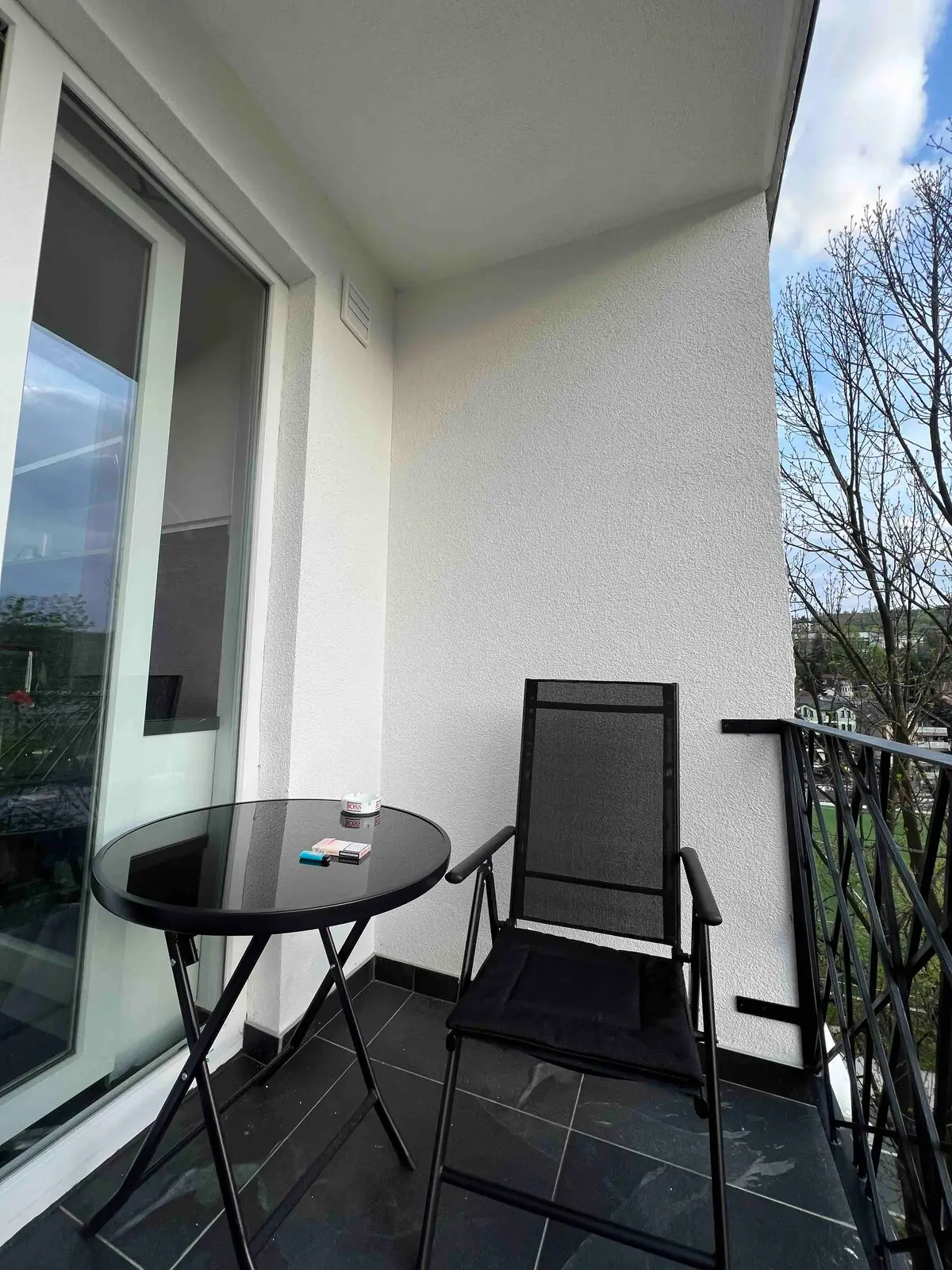 Luxury fresh renovated apartment