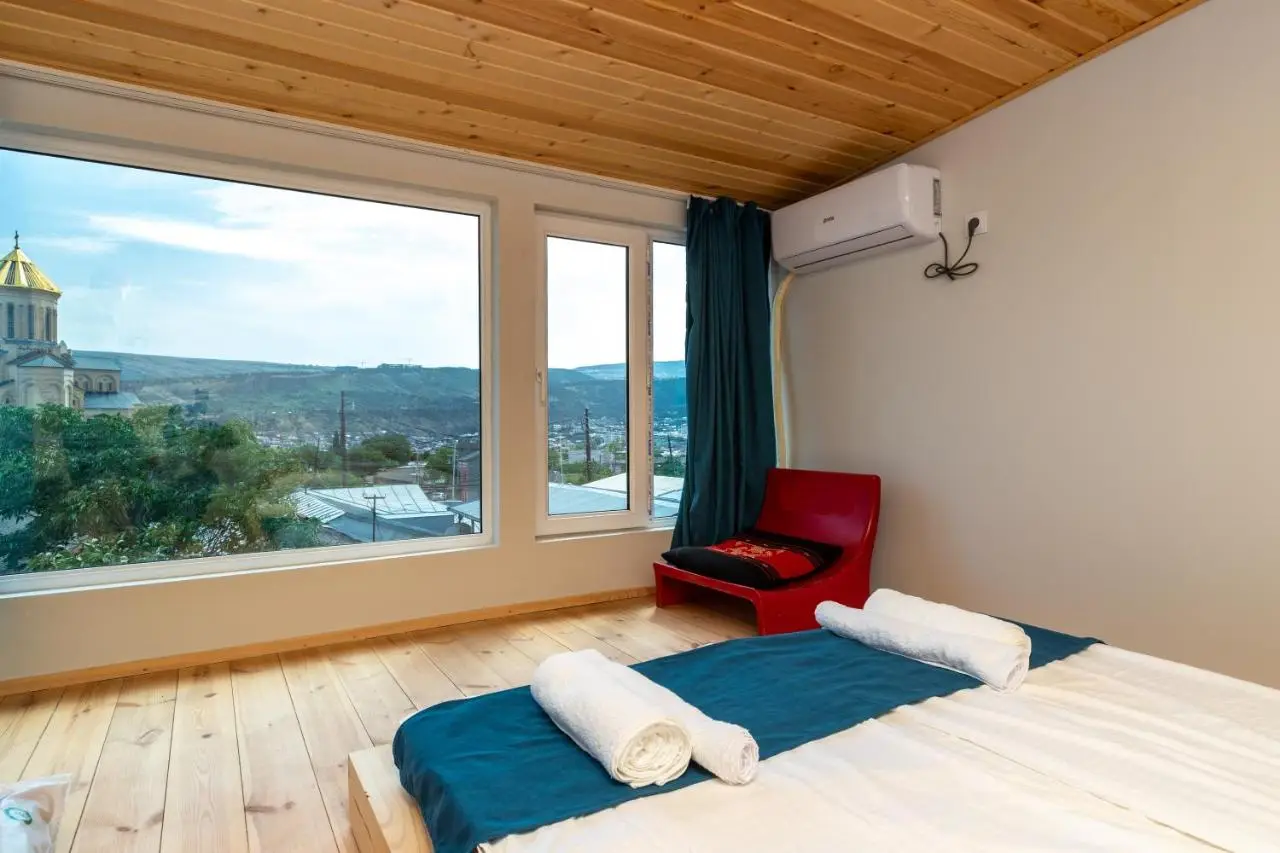 Giorgi's apartment