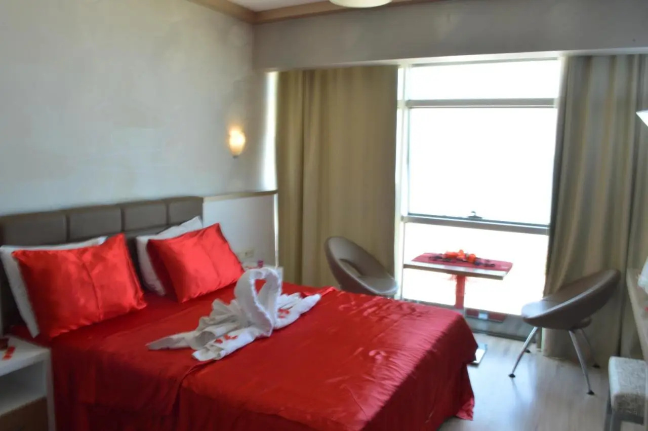 Bal Hotel