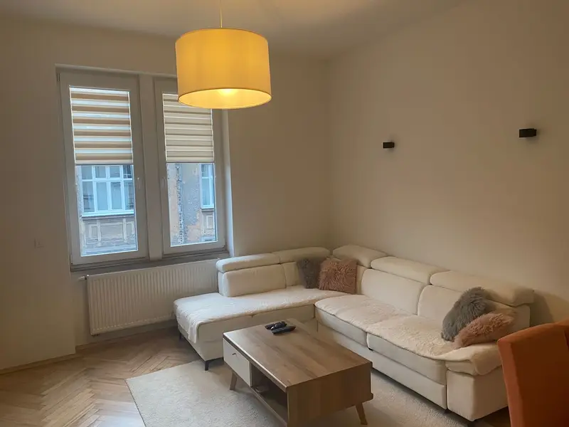 3 Room High Standard Apartment 80 qm Center