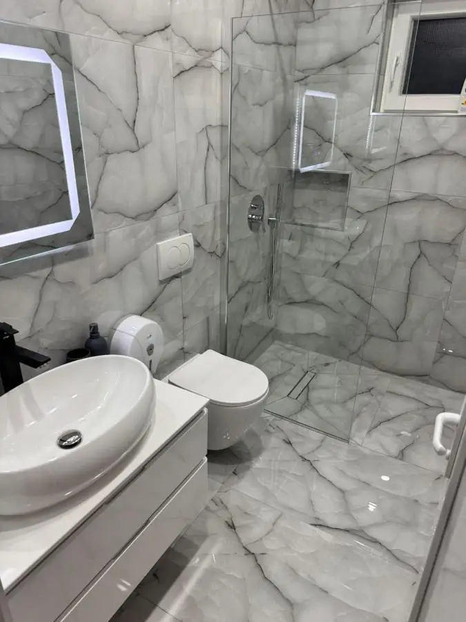 London Restaurant Hotel