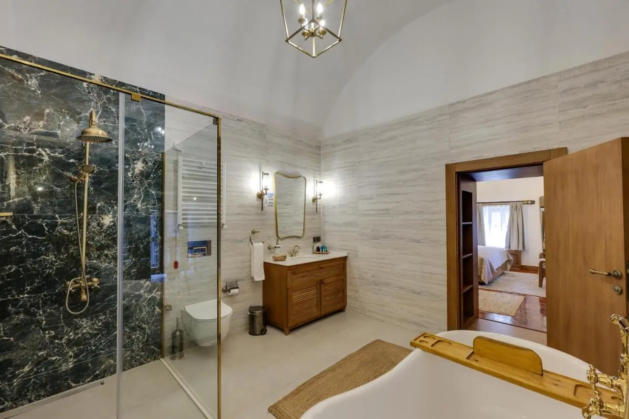 Silk Road Museum Hotel