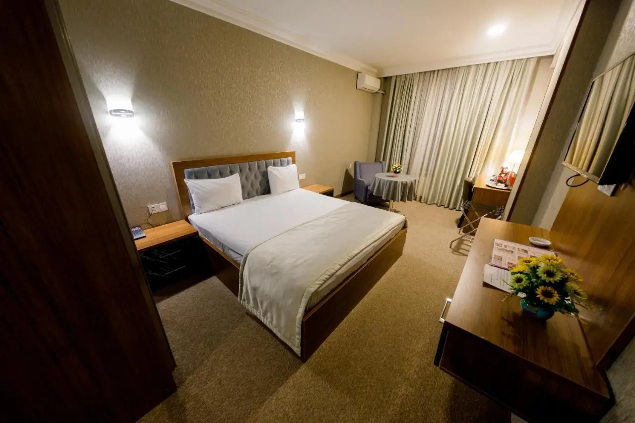 Royal Sapphire Hotel