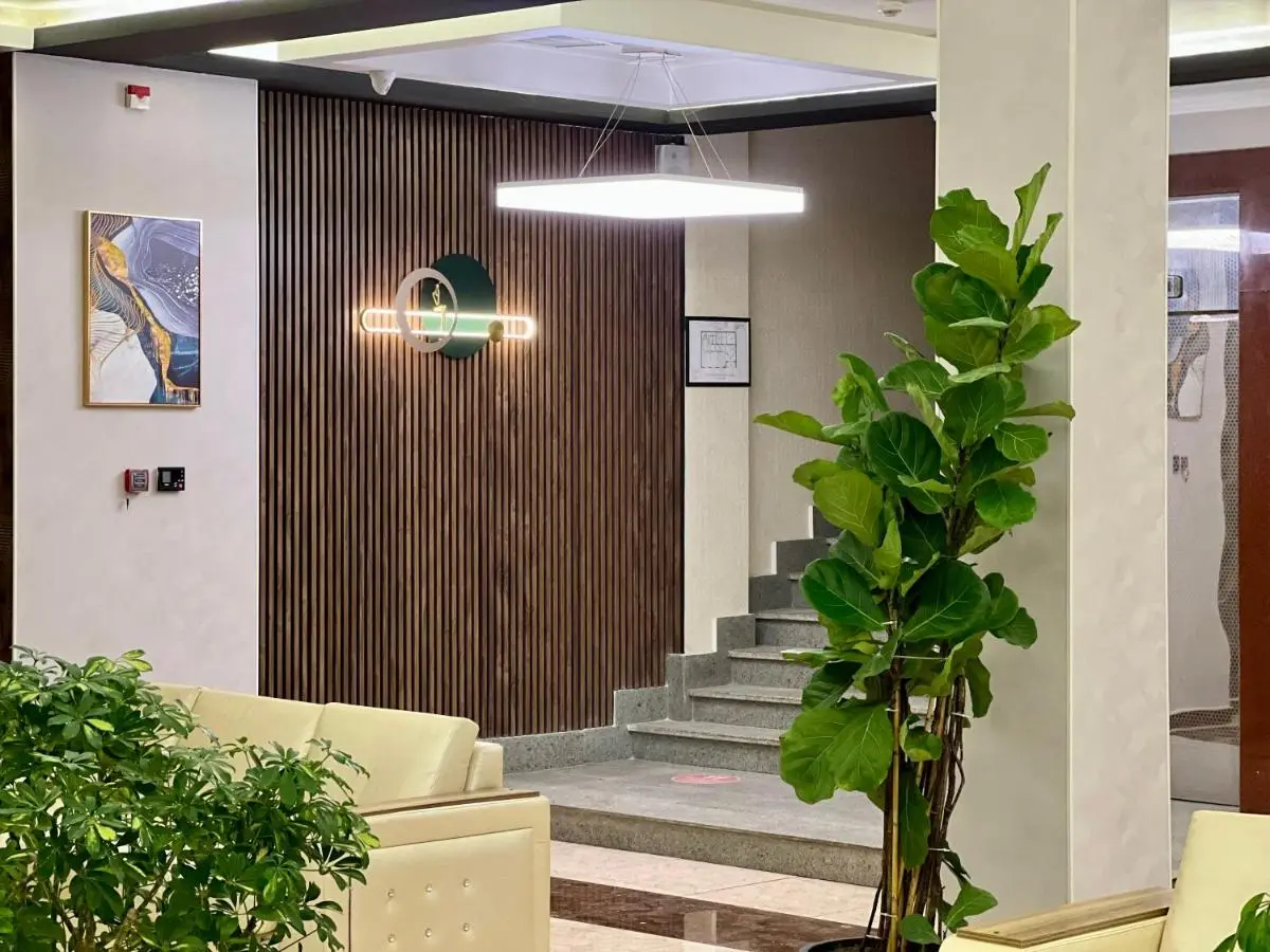 Royal Mansion Hotel