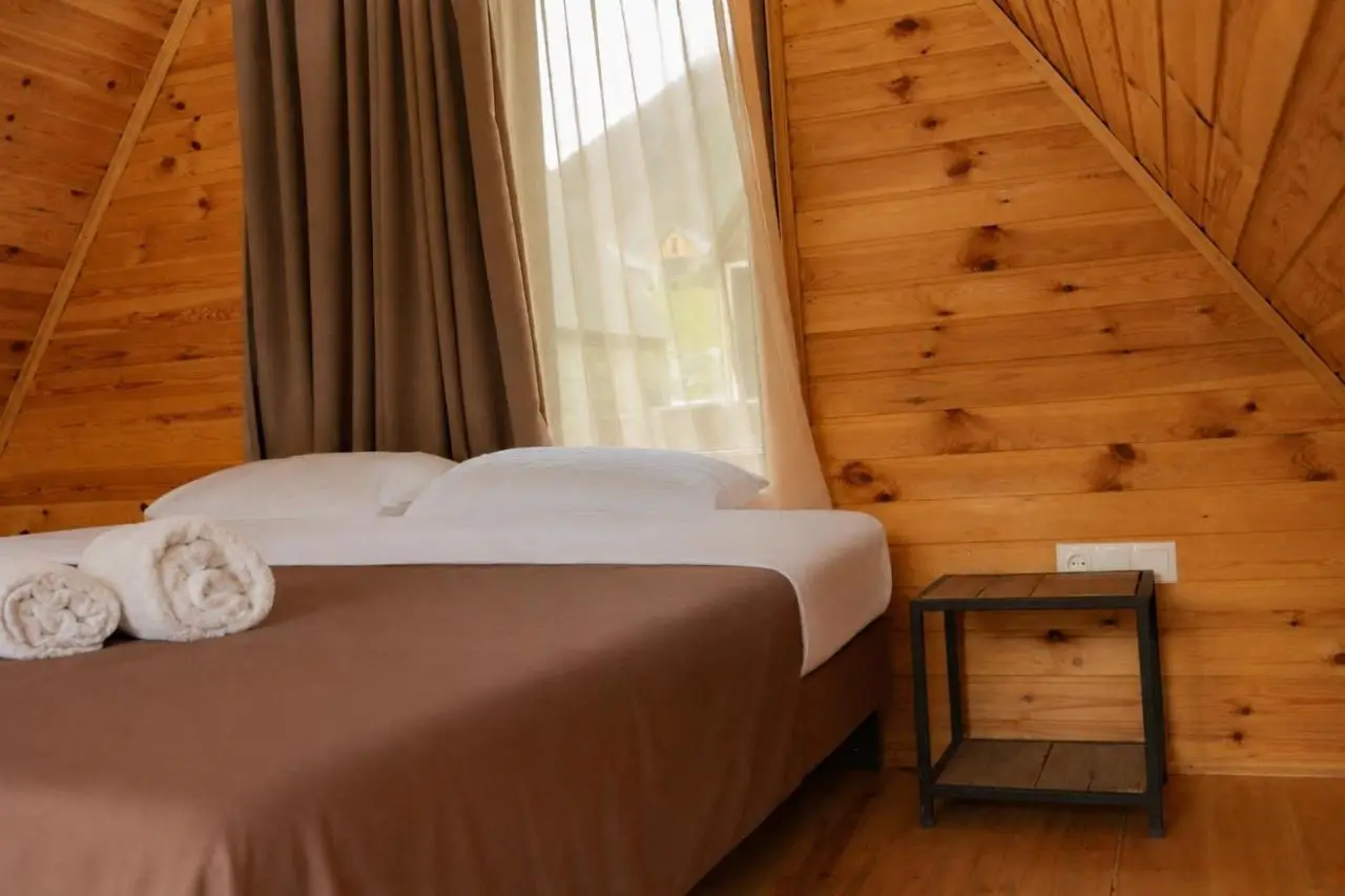 Kazbegi 4 side cottages
