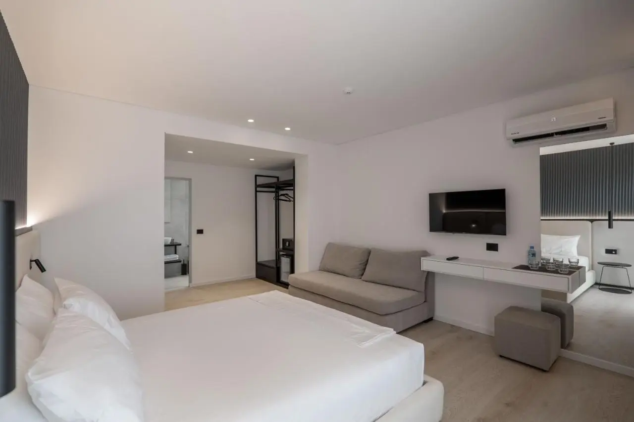 Arrei Hotel