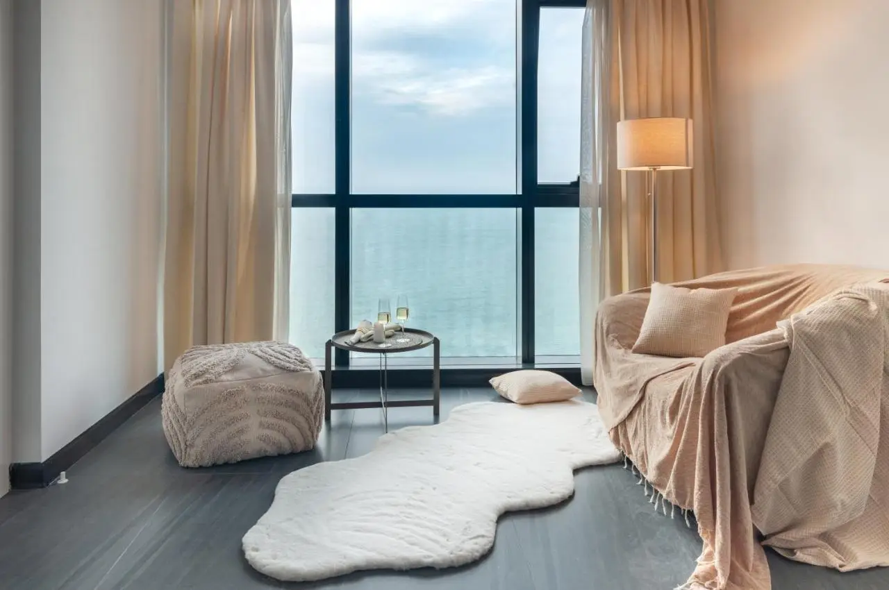 Sea Nirvana - Romantic Apartment with Sea View in Porta Batumi Tower
