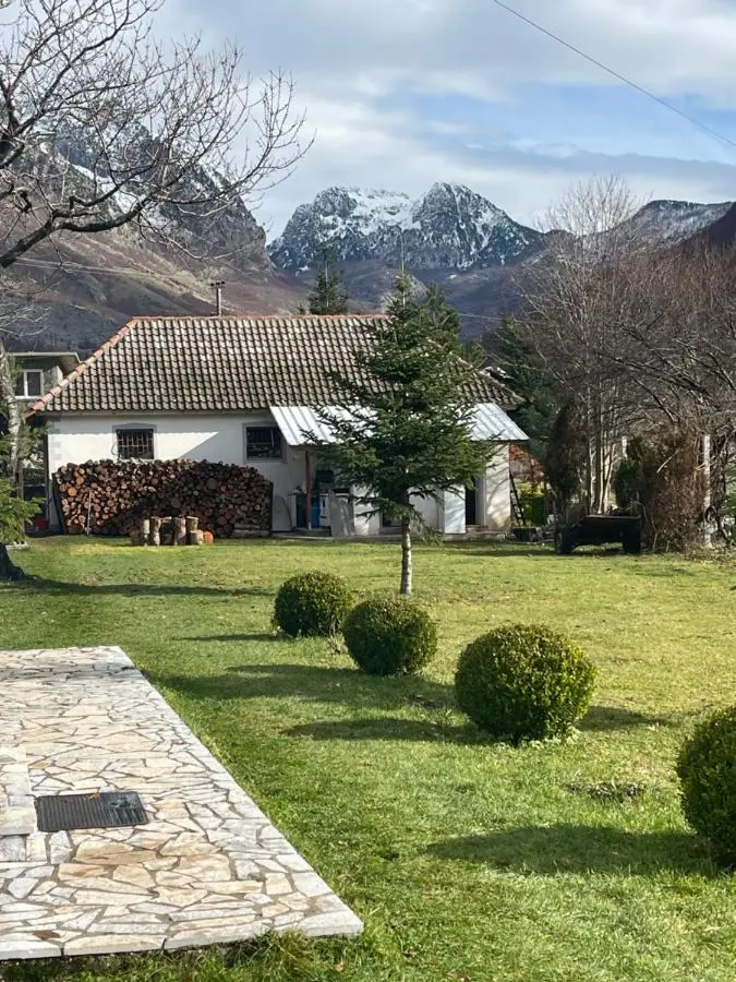 Paja Guesthouse - Camping