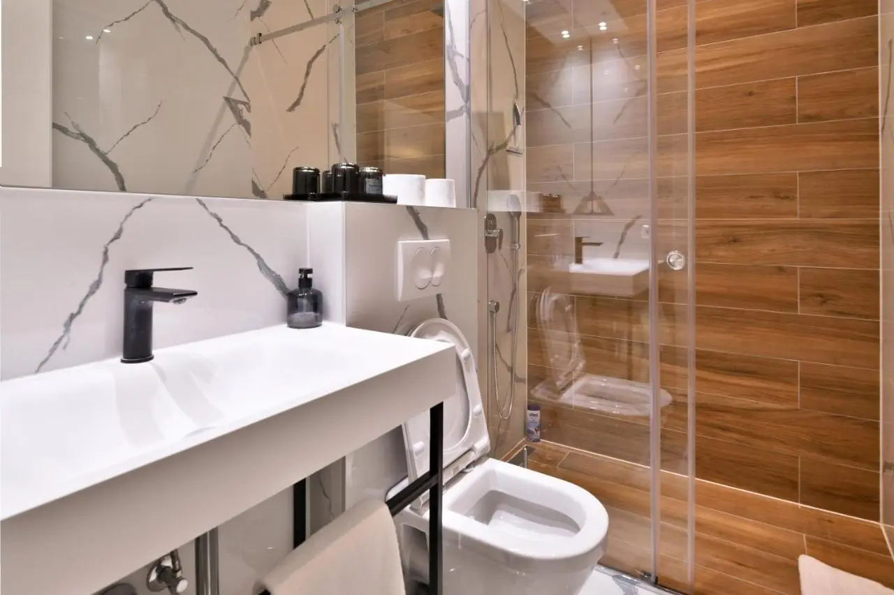 Luxury Galla Apartments in the City Center