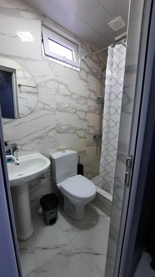 Makos Guest House