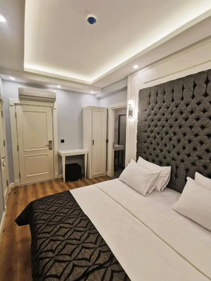Luxx Garden Hotel