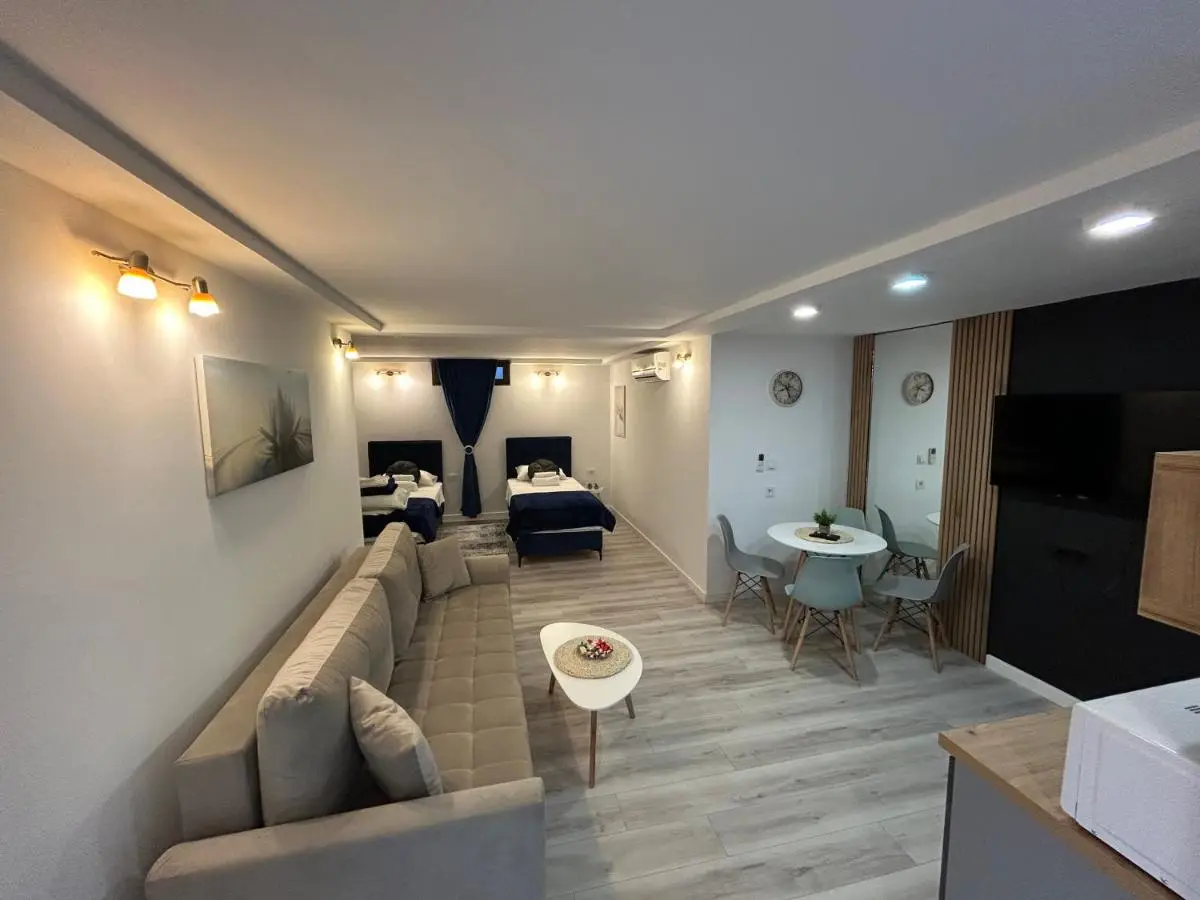Studio apartment Bulevar