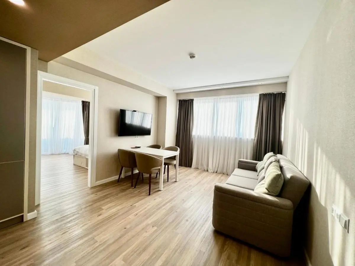 Sunshine Signature Apartments in Alliance Palace