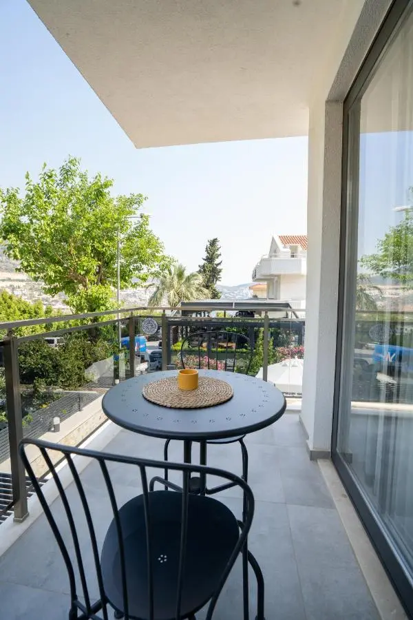 KAYA APARTMENTS