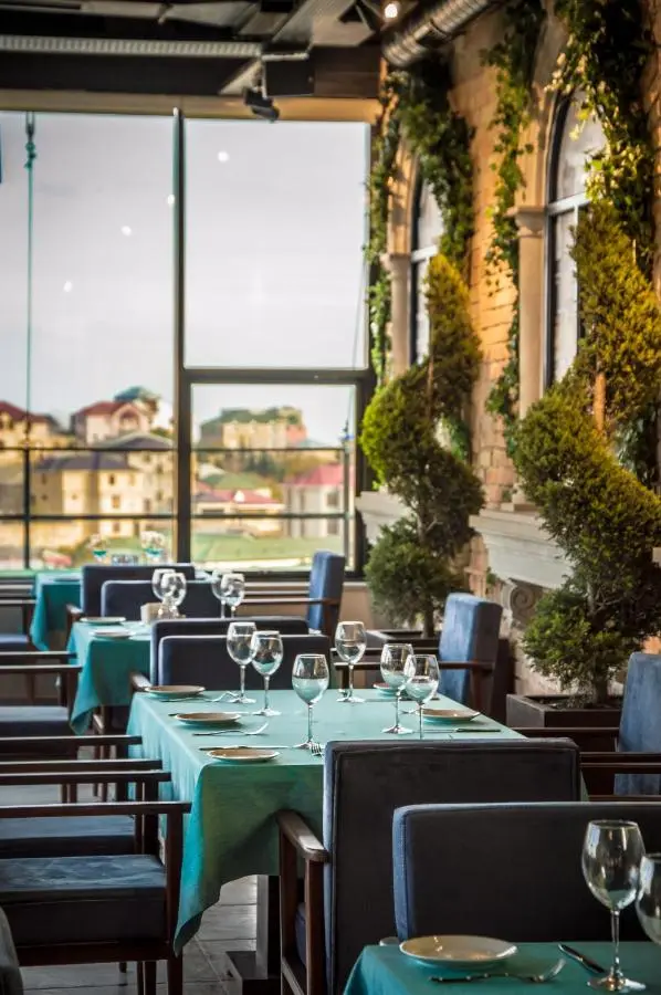 Hillmond Hotel