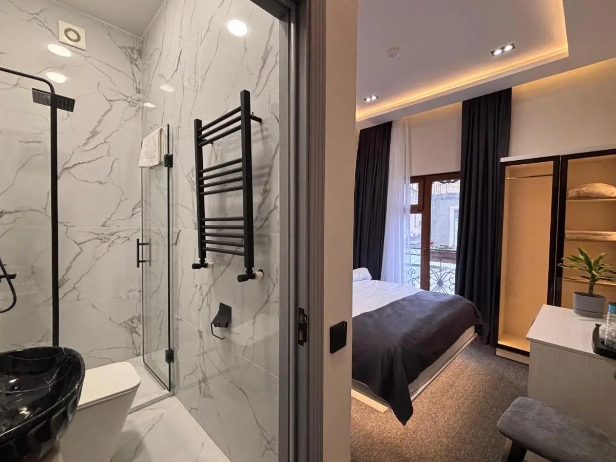 JM Central Boutique Hotel