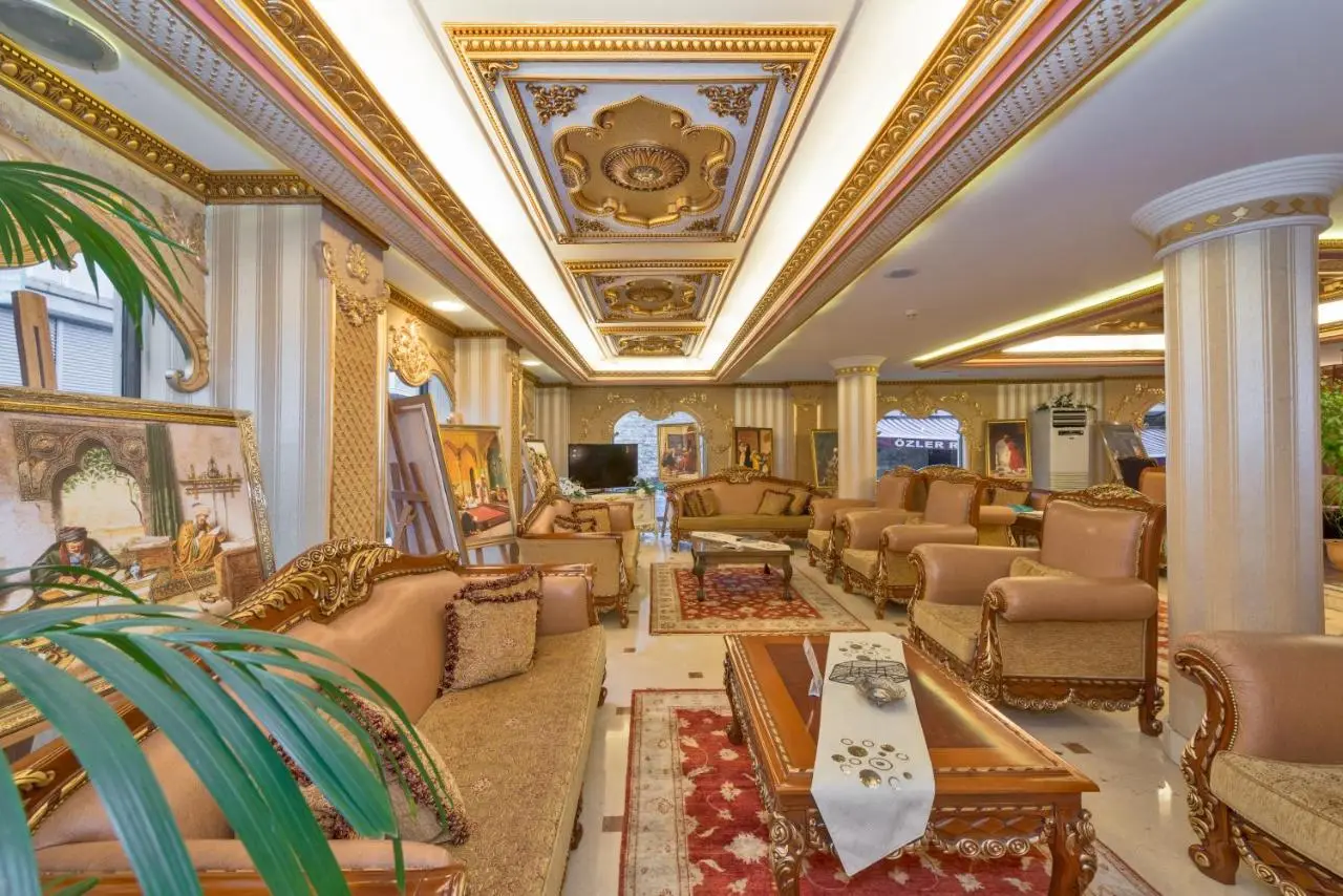 Golden Horn Hotel