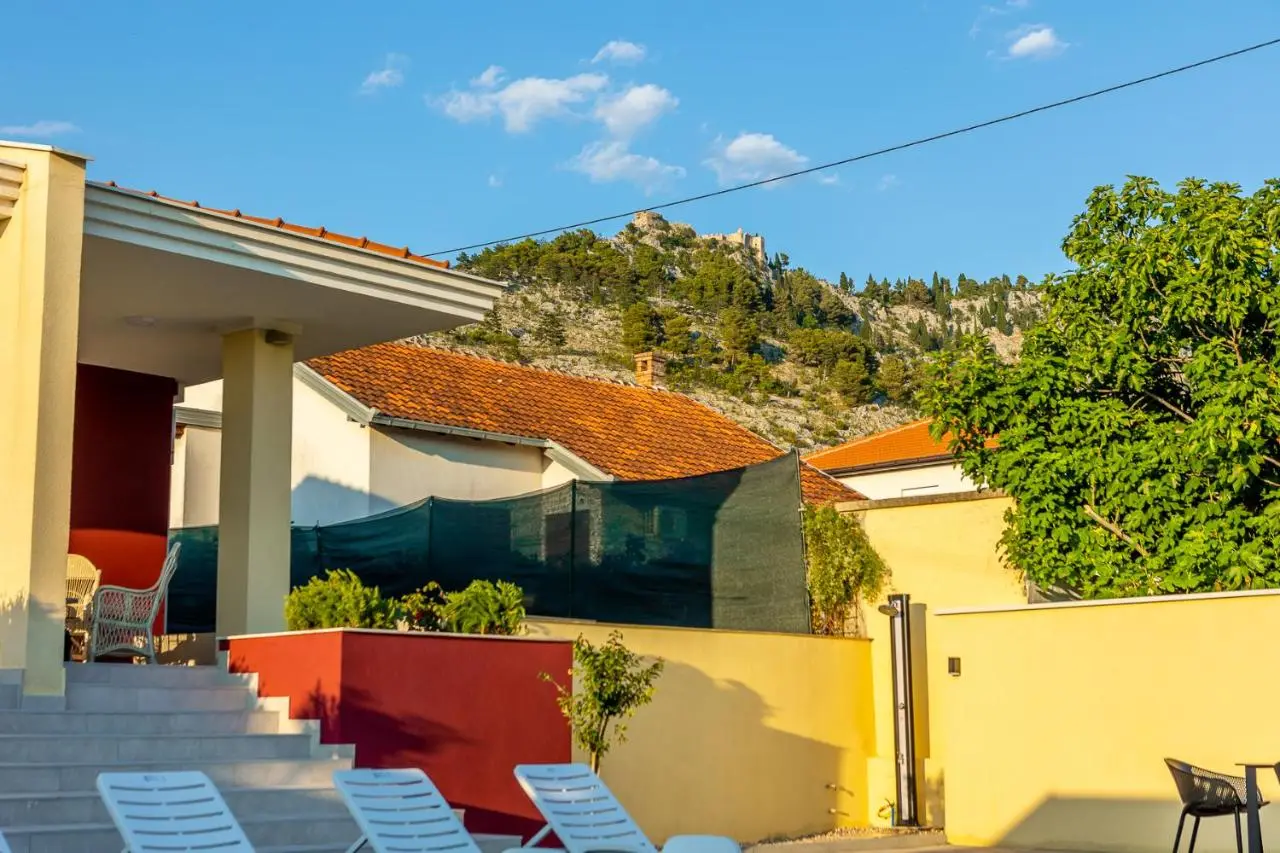 Villa Bona - Private Pool Oasis