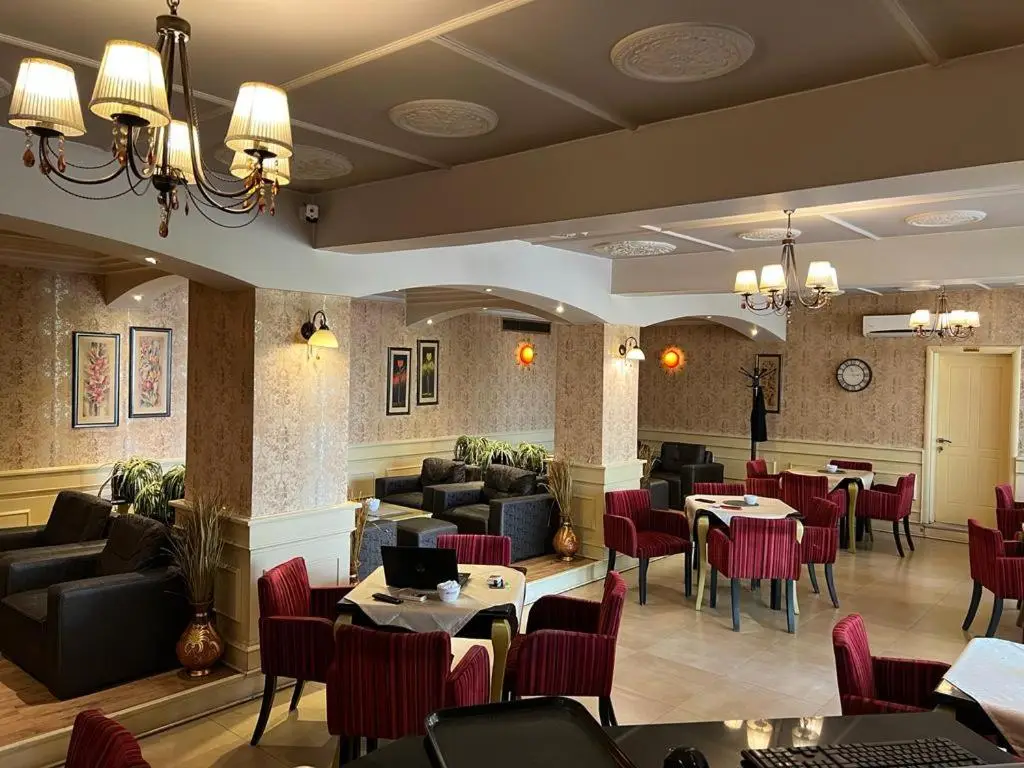 Edisem Hotel