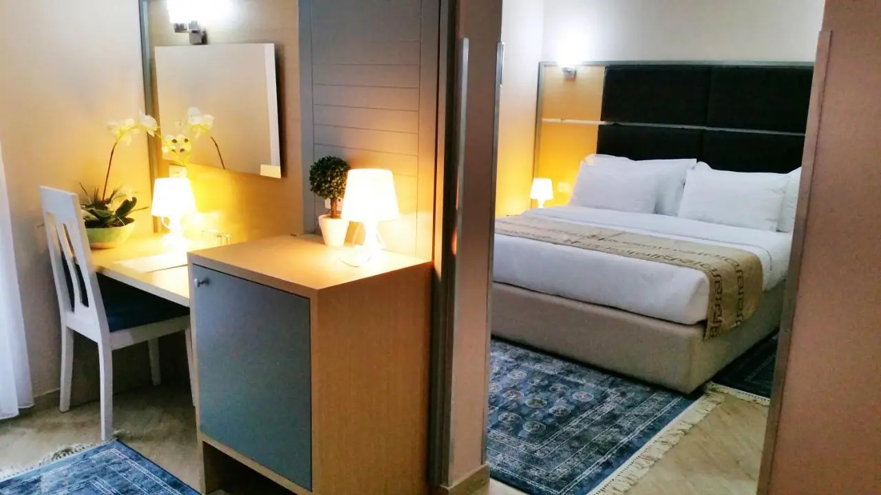 Capital Tirana Hotel Bruçi