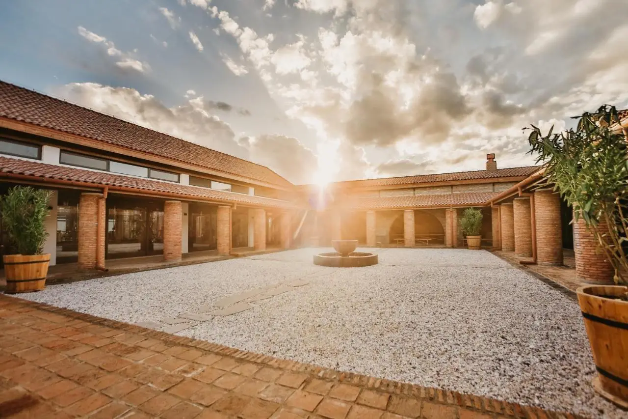 Château Mosmieri Hotel & Winery