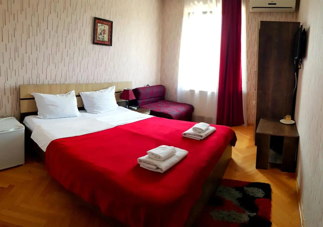 Bonus Hotel