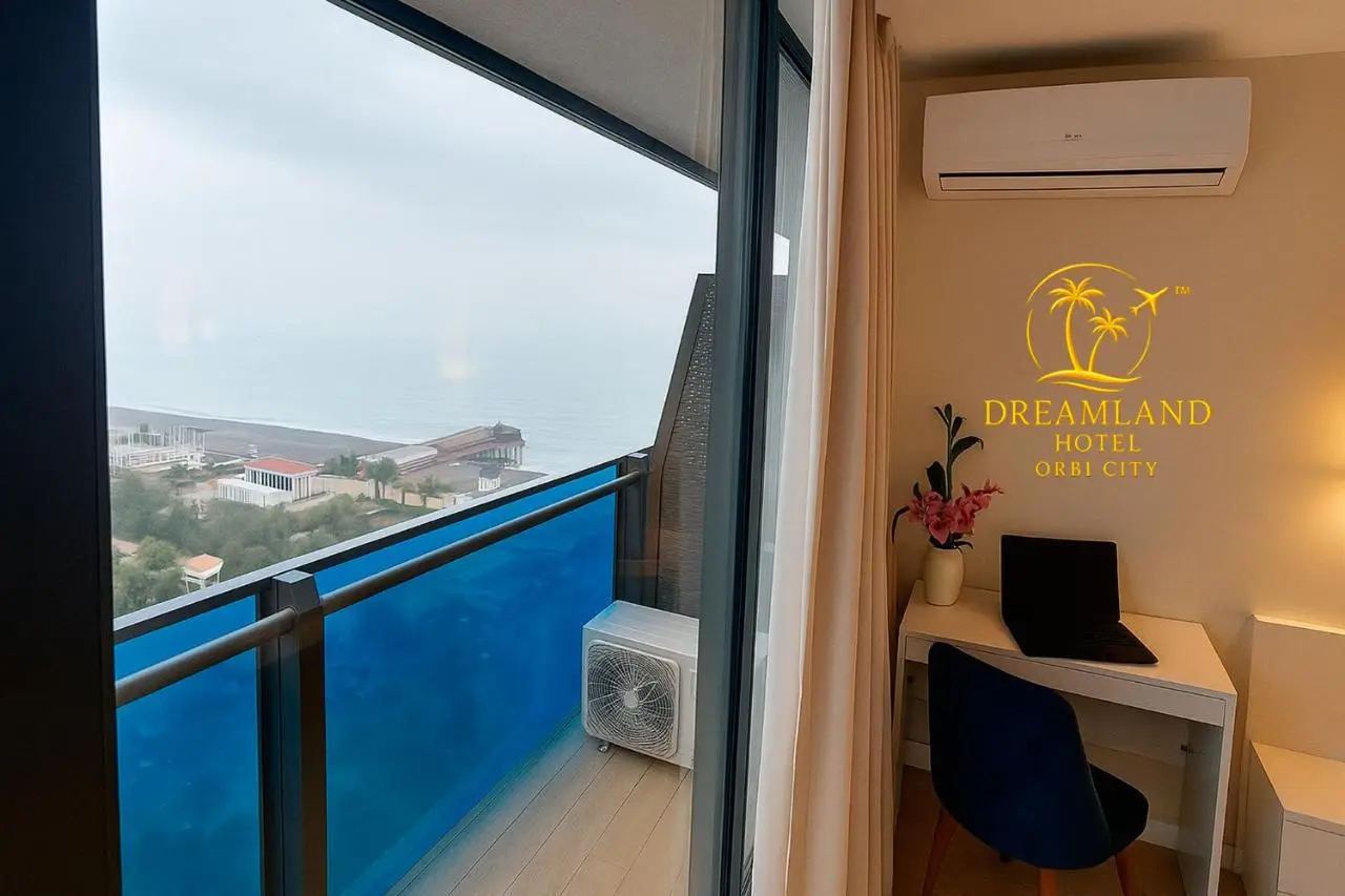 DREAMLAND HOTEL - Orbi City