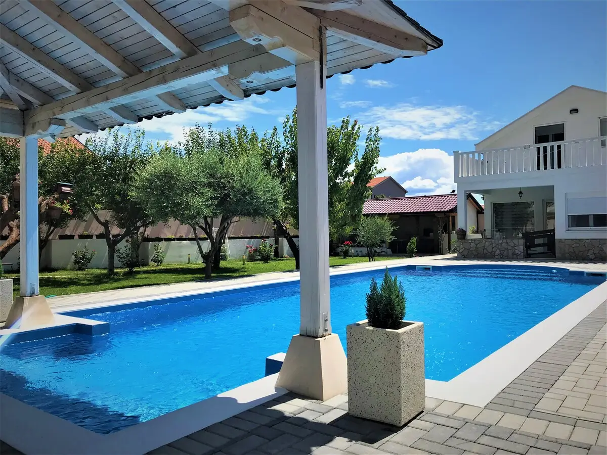 Villa Residence