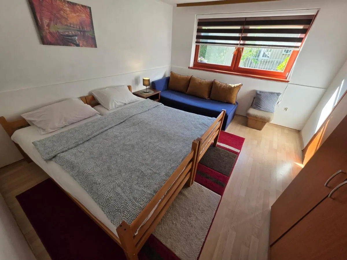 Apartment near center
