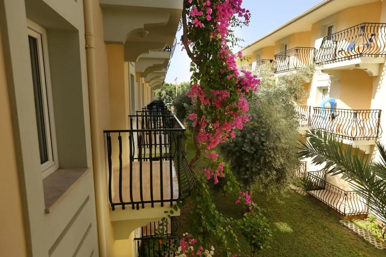 Mavruka Hotel