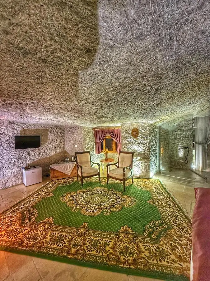 My Cave Suites