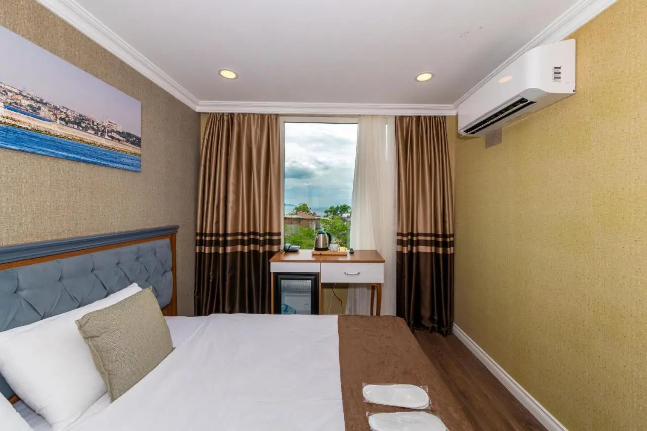 Golden Sand Hotel