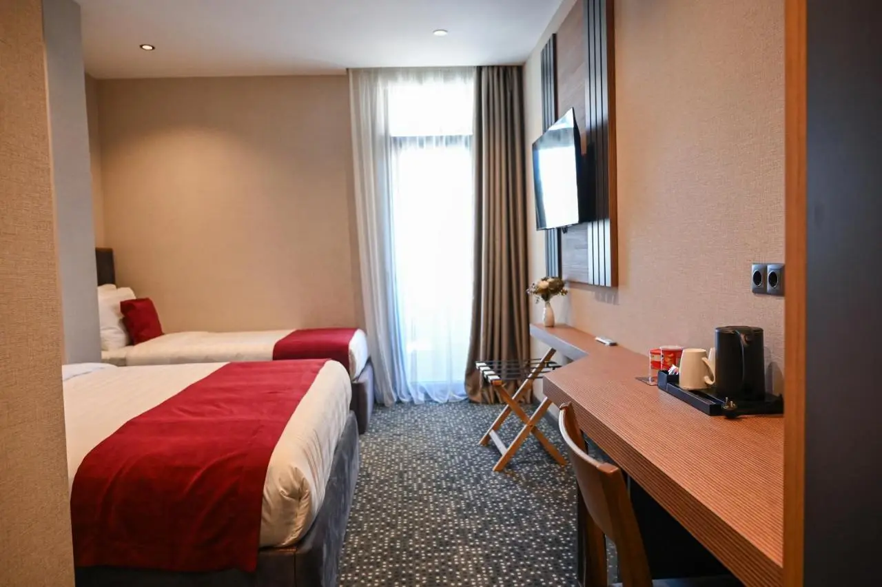 Landmark Hotel