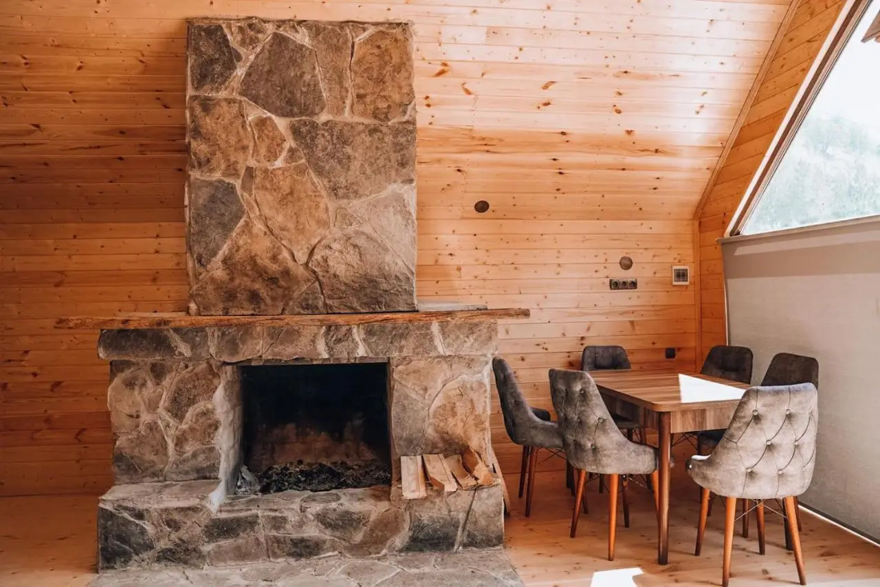 Cozy Cottage Feel Free continental